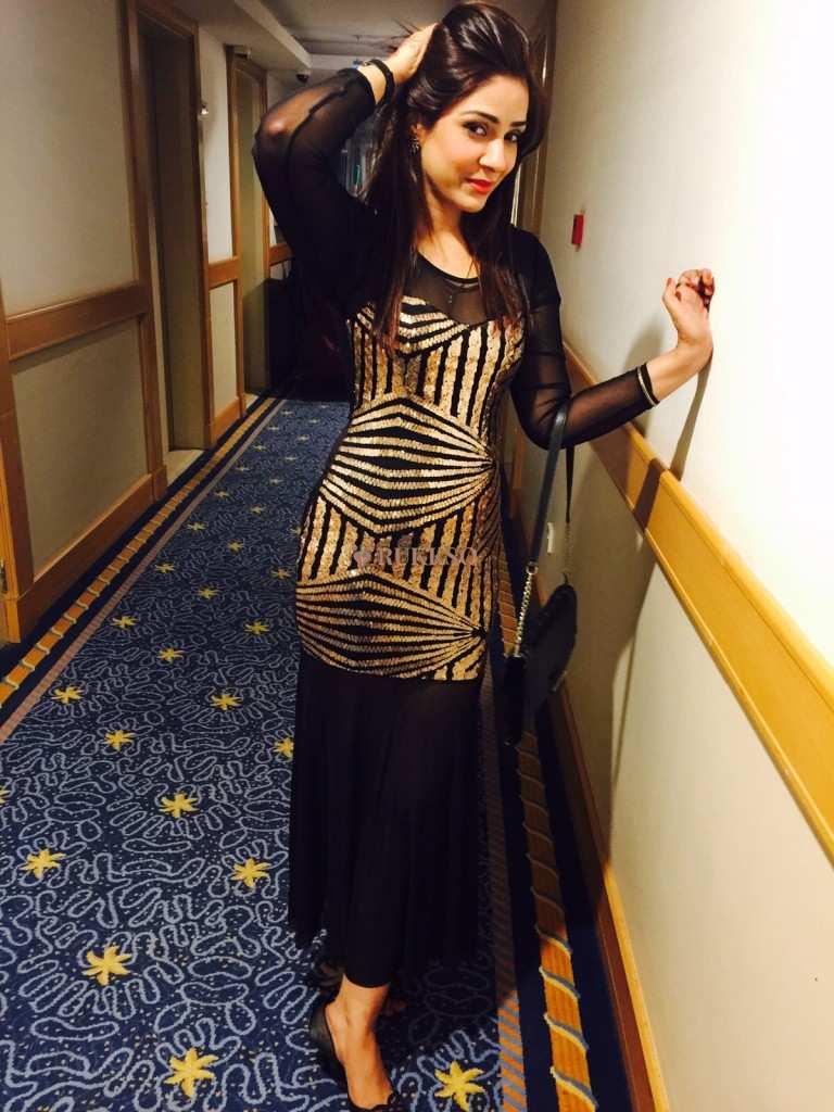 HIGH PROFILE ESCORTS RUSSIAN AND INDIAN BOTH ARE AVAILABLE